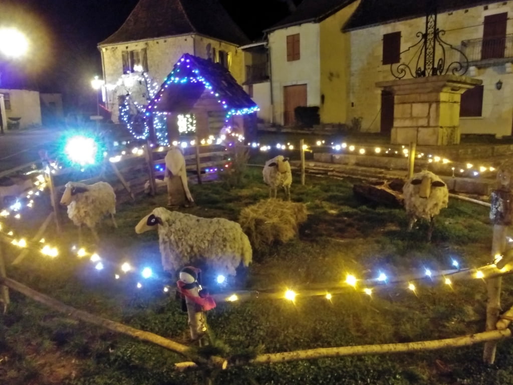 Les Villages Éclairés (ici Caniac-du-Causse)