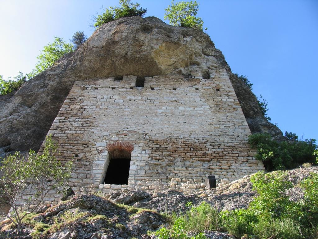 Château des anglais de Laroque-des-Arcs