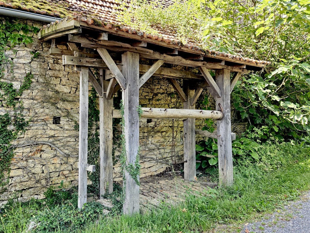 Travail à ferrer (lieu-dit Mas de martel)