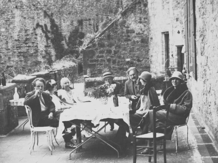 La vie mondaine de Mouliérat à Castelnau-Bretenoux