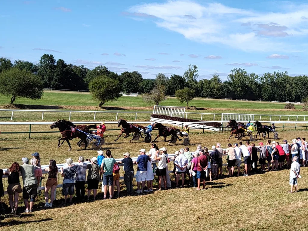 Gramat - Les courses hippiques