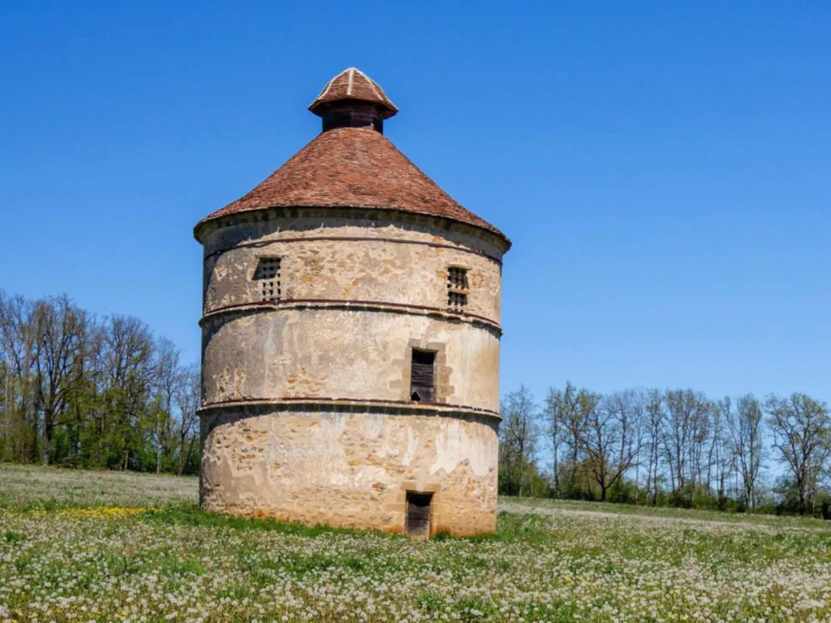 Assier, le pigeonnier (ou colombier)